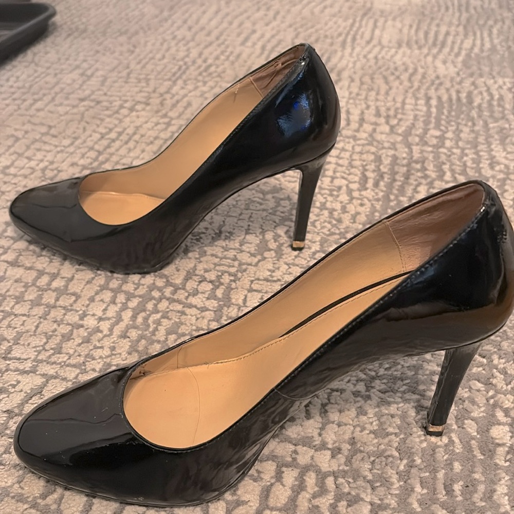 Micheal Kors Patent Leather pump